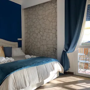 il-sogno-di-contardi-a.hotelitalianriviera.com/